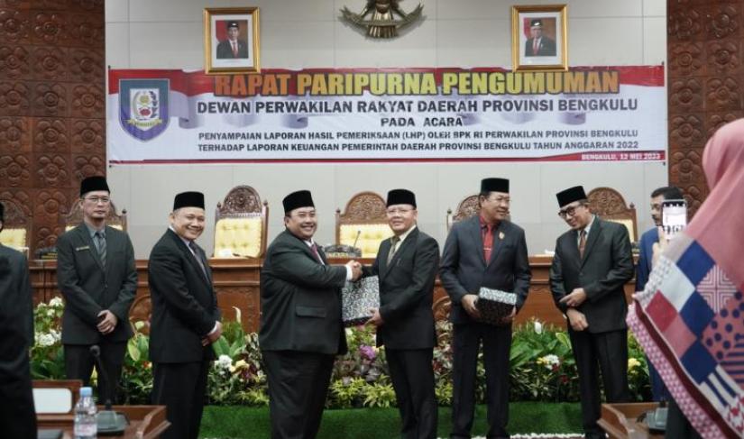 Paripurna DPRD Provinsi Bengkulu Agenda Penyampaian LHP BPK RI Tahun 2022