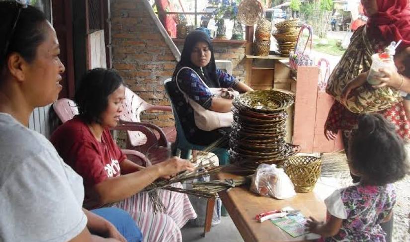 Pembuatan olahan UMKM di salah satu desa di Provinsi Bengkulu.