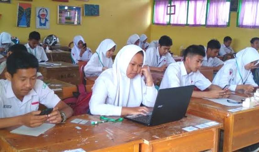 Pelajar SMA/SMK Libur Semester dan Nataru hingga 8 Januari 2024.