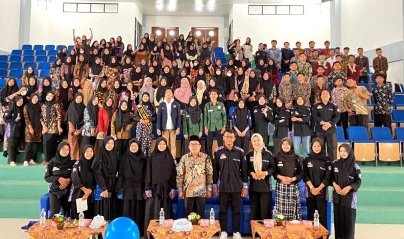 “Pelatihan Manajemen Organisasi (PMO)” tahun 2023 dengan tema: “Membentuk Karakter Mahasiswa Kuat Melalui Organisasi Hebat”, pada Sabtu (11/3).