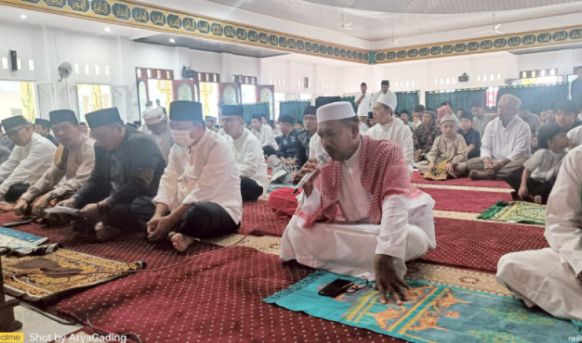 Jajaran Pemkab Seluma Solat Id