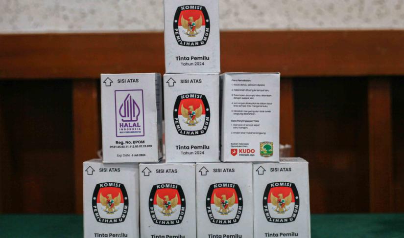 KPU Kota Bengkulu menerima 1.974 botol tinta untuk Pemilu 2024.