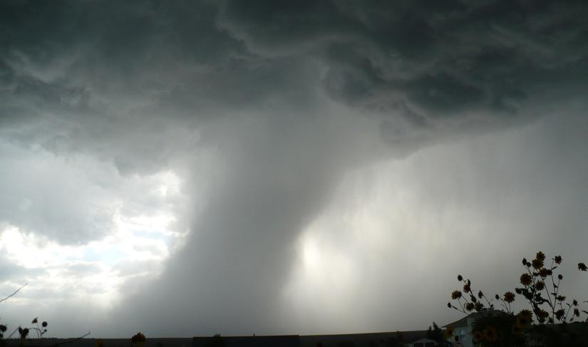 Ilustrasi cuaca ekstrem.