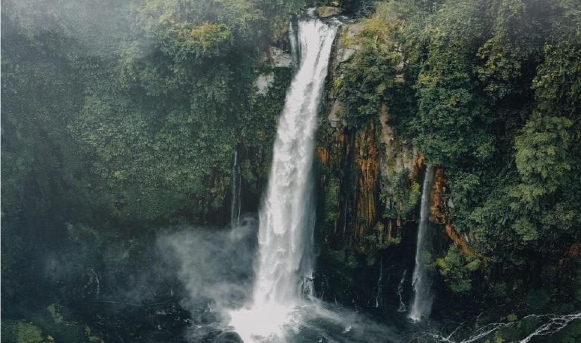 Air Terjun Tri Muara Karang.