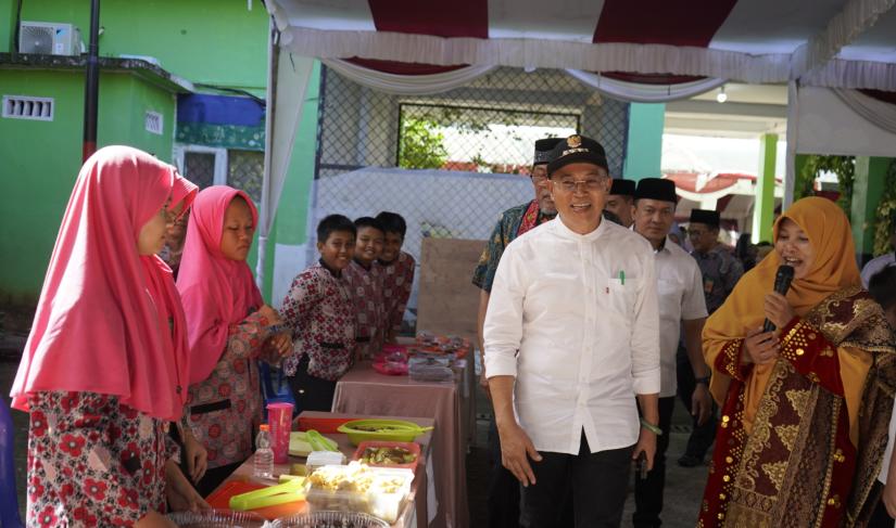 Bupati Gusnan hadiri Event Kibaksi SD IT Al-Qalam.