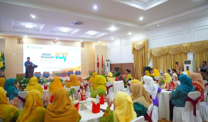 Gubernur Bengkulu, Rohidin Mersyah, menghadiri Resepsi Milad ke-107 Aisyiyah di Balai Raya Semarak Bengkulu, pada Selasa (21/5/2024). 