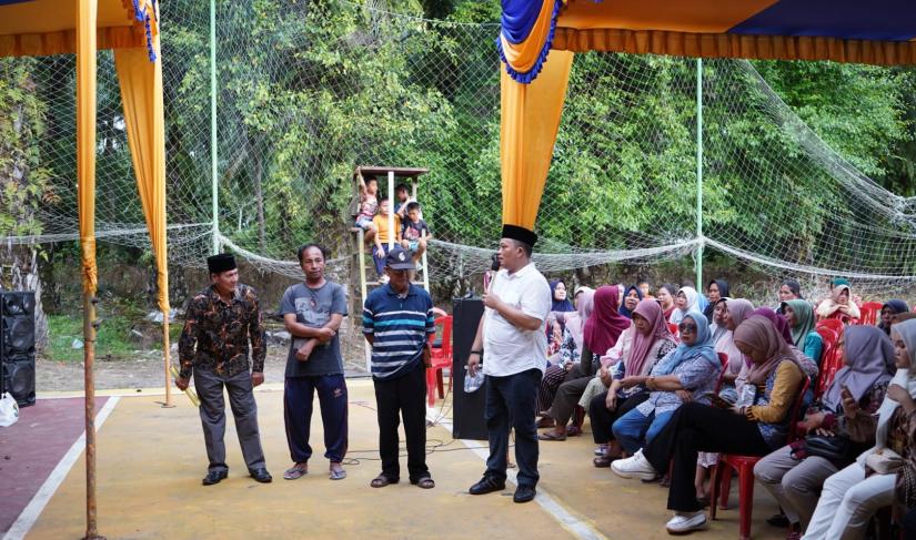 Bupati Seluma melaksanakan kegiatan Sapa Warga yang ke-78 di Desa Muara Maras, Kecamatan Semidang Alas Maras, Kamis (13/6/2024).