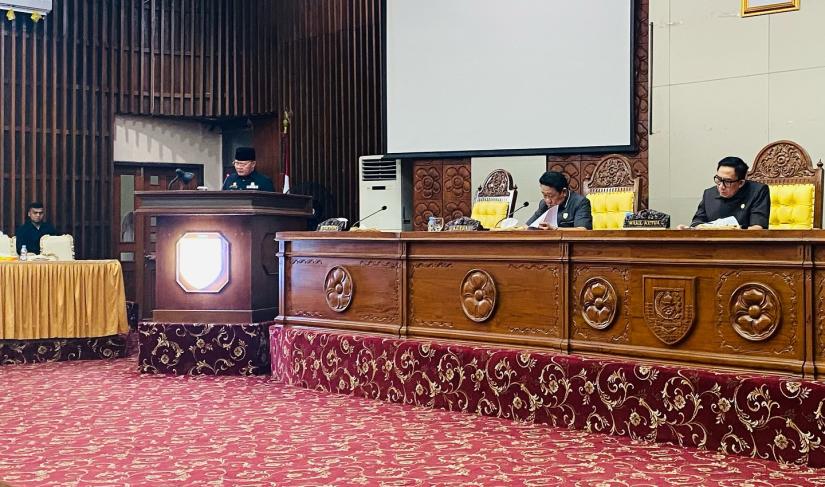 Nota Penjelasan atas Pelaksanaan APBD Provinsi Bengkulu Tahun Anggaran 2023 serta Nota Pengantar Rancangan Peraturan Daerah (Raperda) Rencana Pembangunan Jangka Panjang Daerah (RPJPD) Tahun 2025-2045.