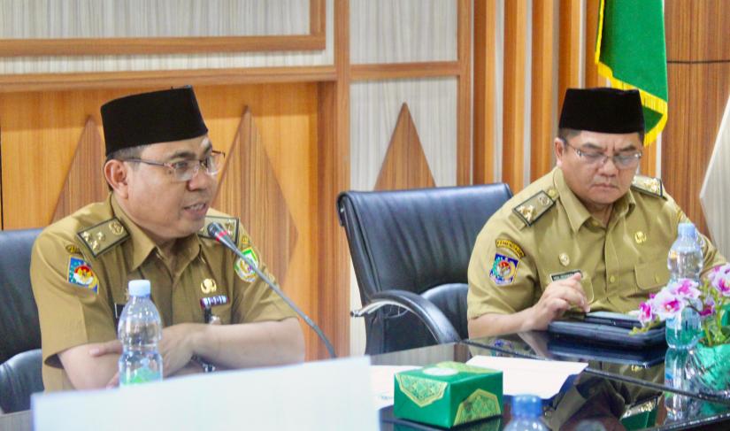 Asiten 1 Pemrov Bengkulu Saat Rapat 