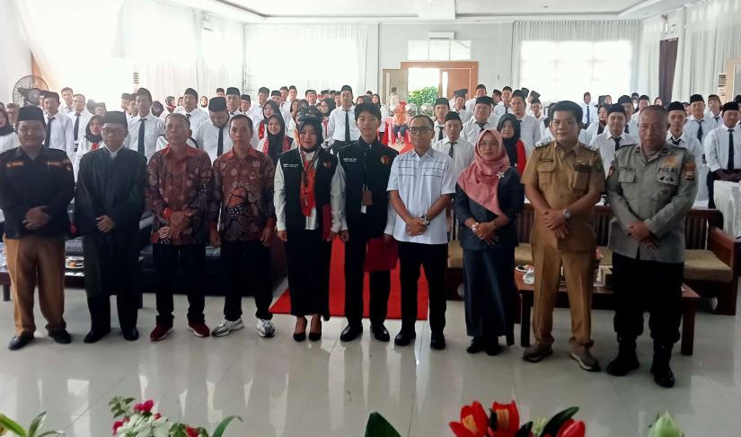 Pelantikan Anggota PTPS Kota Bengkulu, di Grage hotel, Selasa (23/1/24). (foto:Kelvin Aldo/Penarafflesia.com).