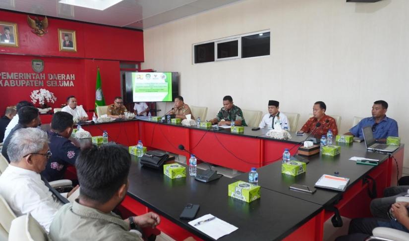 Bupati Seluma, Erwin Octavian, S.E., secara resmi membuka Rapat Pembahasan Terkait Kolaborasi Bantuan Rumah Swadaya (CSR) di Kabupaten Seluma pada Selasa (30/7/2024).