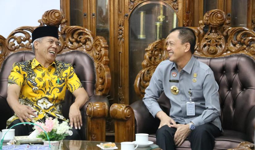 Kakanwil Kemenkumham Bengkulu Santosa Audiensi dengan Bupati Rejang Lebong Untuk Perkuat Sinergi.