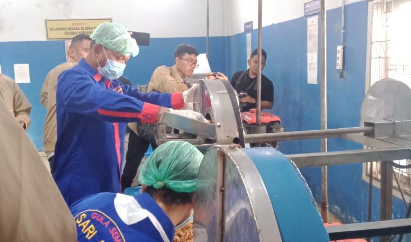 Menelusuri Kisah Sukses UMKM Sari Aren di Rejang Lebong.