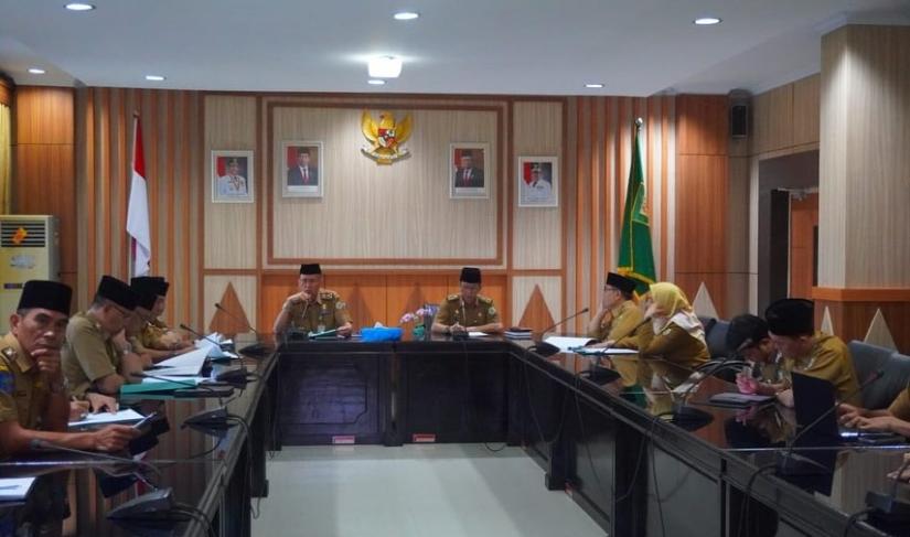 Sekretaris Daerah Pimpin Rapat Exit Meeting Pemeriksaan Keuangan Tahun Anggaran 2023 .