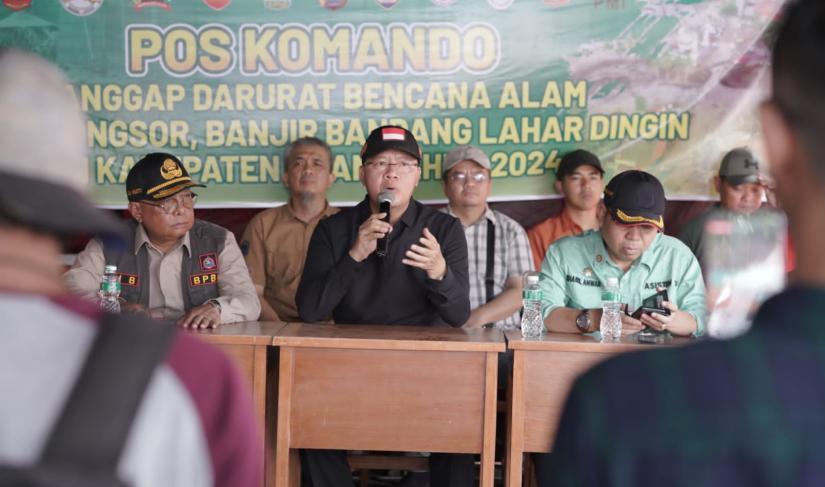 Gubernur Bengkulu Rohidin Mersyah beserta rombongan tiba untuk meninjau langsung dan memberikan bantuan, Rabu (15/5).