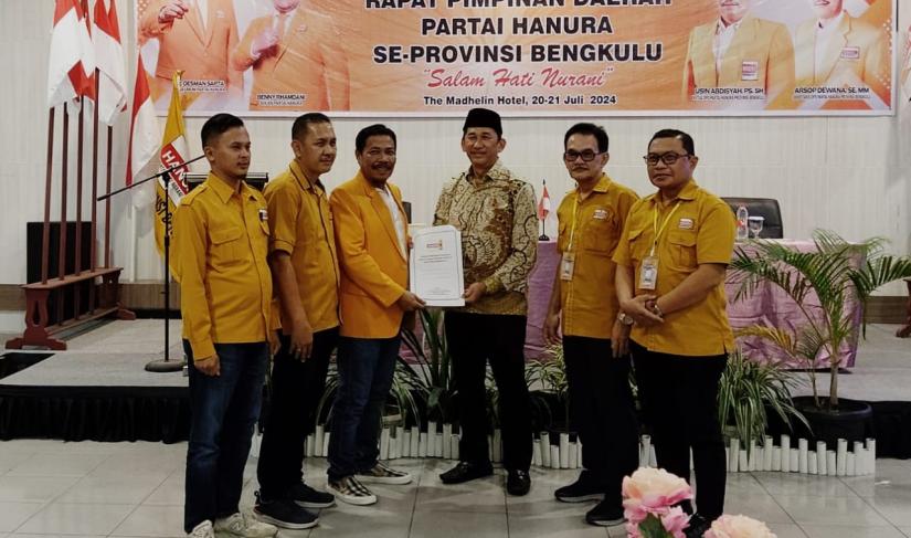 Benny Suharto Terima Rekomendasi Hanura untuk Pilwakot Bengkulu.