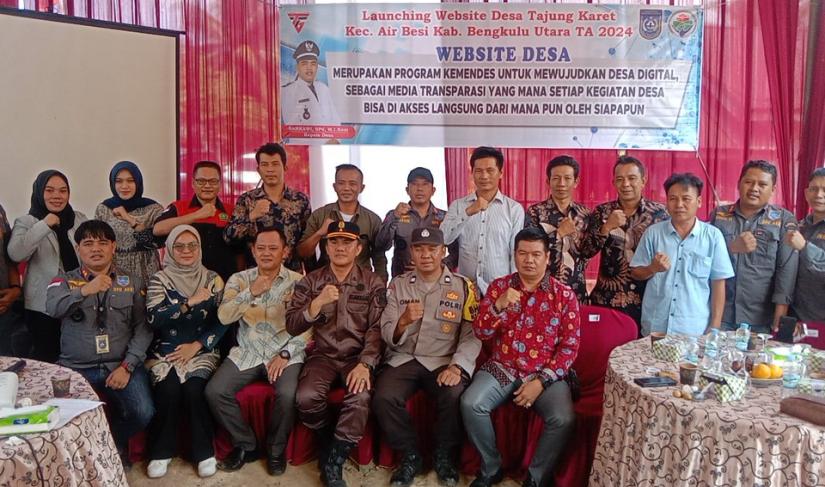 Kegiatan lounching website desa tanjung karet kec.Air besi Bu." Redy Penarafflesia.com " 