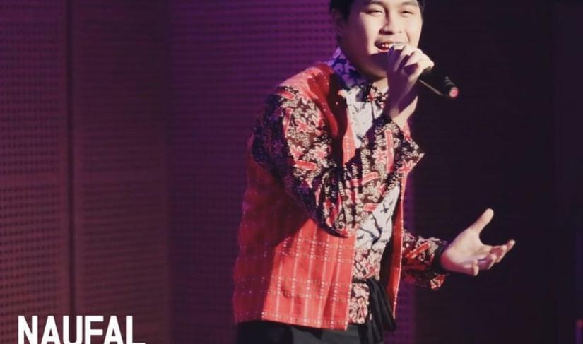 Penyanyi sekaligus pencipta lagu, “Am I Wrong”.