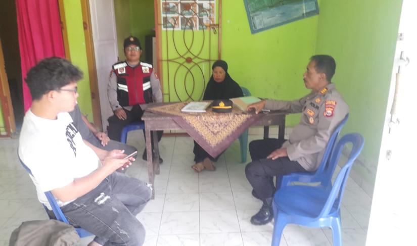 Kapolsek Lais AKP Sukamto Bersama Tim Melakukan Patroli Dialogis di Sekretariat PPK Lais, Desa Pal Tiga Puluh, dalam Rangka Persiapan Pemilu 2024 (FOTO: HO. Penarafflesia.com)