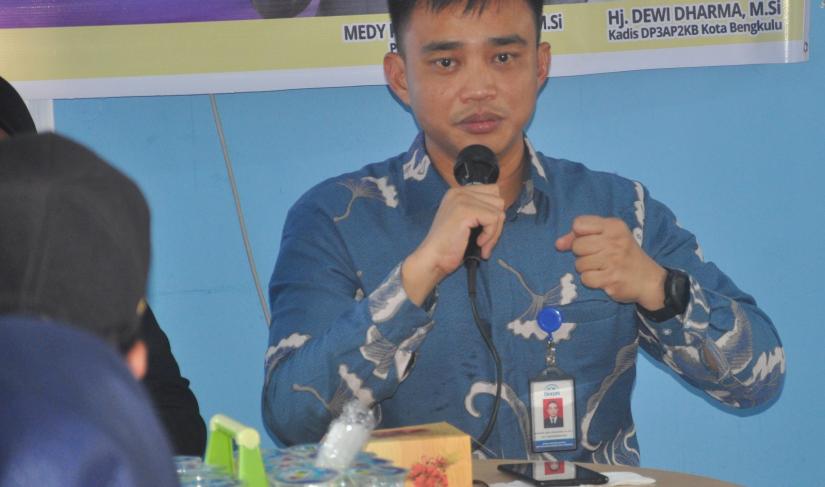 Plt Kepala Perwakilan BKKBN Provinsi Bengkulu M Iqbal Apriansyah. (foto:Idris/Penarafflesia.com).