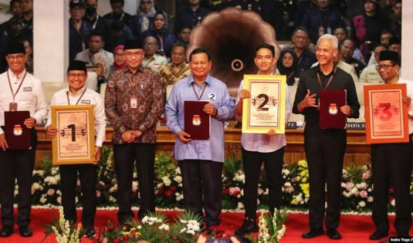 Foto Calon Presiden Dan Wakil Presiden Pada Saat Pembagian Nomor Urut Calon