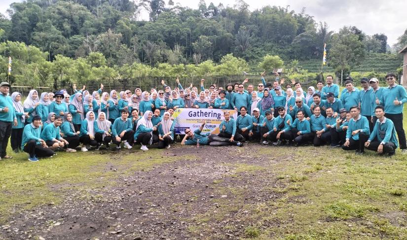 Dinas Kominfo dan Statistik Provinsi Bengkulu menggelar gathering di Taman Wisata Trokon, Kabupaten Rejang Lebong, Kamis (23/5).