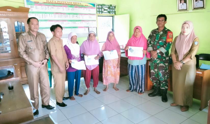 Pemdes Desa Genting Perangkap Kecamatan Arma Jaya Bengkulu Utara membagikan bantuan langsung tunai (BLT DD) Tahun Anggaran 2024 tahap 4,5 dan 6.