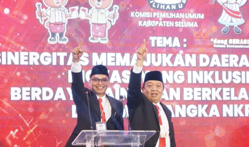 Komisi Pemilihan Umum (KPU) Kabupaten Seluma menyelenggarakan debat terbuka putaran kedua dalam rangka Pemilihan Kepala Daerah (Pilkada) Kabupaten Seluma, Sabtu, 16 November 2024. Tema debat kali ini adalah “Sinergi Memajukan Daerah dengan Inovasi yang Inklusif dan Berdaya Saing dalam Rangka NKRI”.