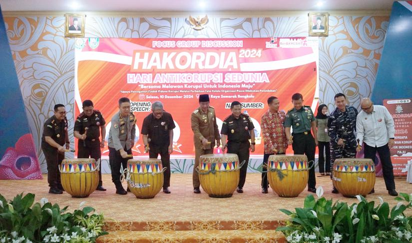 Peringatan Hari Antikorupsi Sedunia (HAKORDIA) Tahun 2024 yang berlangsung di Balai Raya Semarak Bengkulu, Selasa (10/12/2024). 