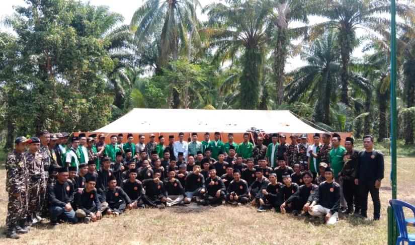 Diklat Terpadu Dasar (DTD) Banser ke-VIII dan Garfa ke-II di halaman kantor Pengurus Cabang Nahdlatul Ulama (PCNU) Kabupaten Seluma pada Minggu (28/7/2024).