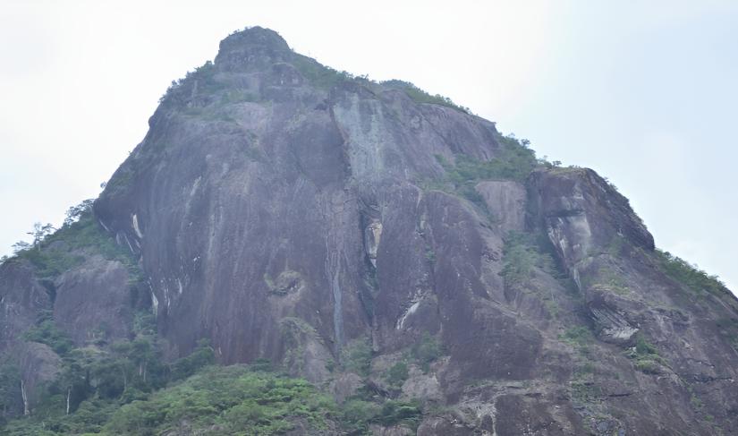 Gunung Bungkuk.