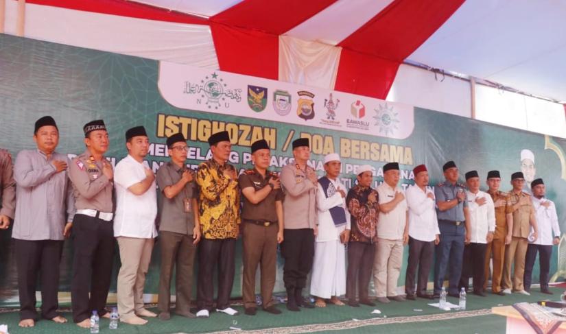 Istighosah dan doa bersama menjelang pelaksanaan pengamanan Pilkada yang dilaksanakan oleh Polres Seluma, Selasa (6/8/2024) di Halaman Mapolres Seluma.