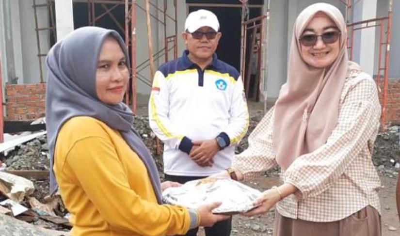 Penghargaan sebagai Pemenang Penanaman Tanaman Pangan Terbaik di lingkungan Disdikbud Provinsi Bengkulu.