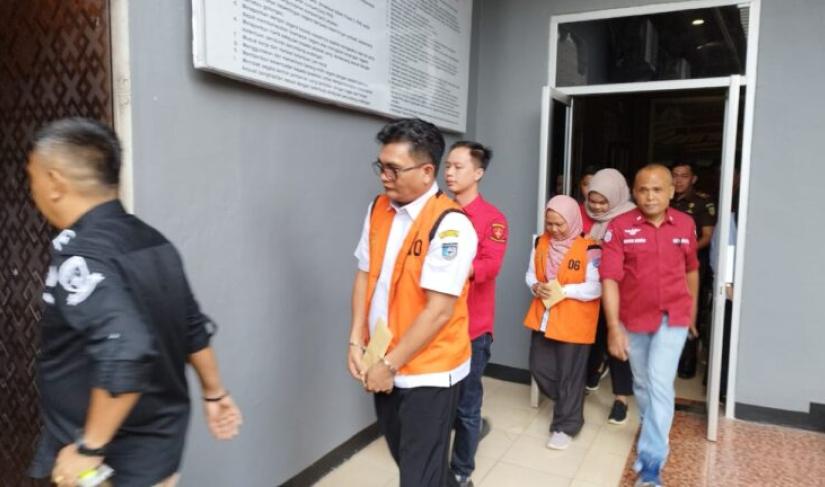 Tahan Dua Tersangka Kasus SPPD Fiktif DPRD BU