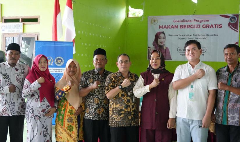 Sosialisasi program MBG ini di Kantor Desa Tanah Tinggi Bengkulu, Padang Jaya pada Minggu, 27 Juli 2025.