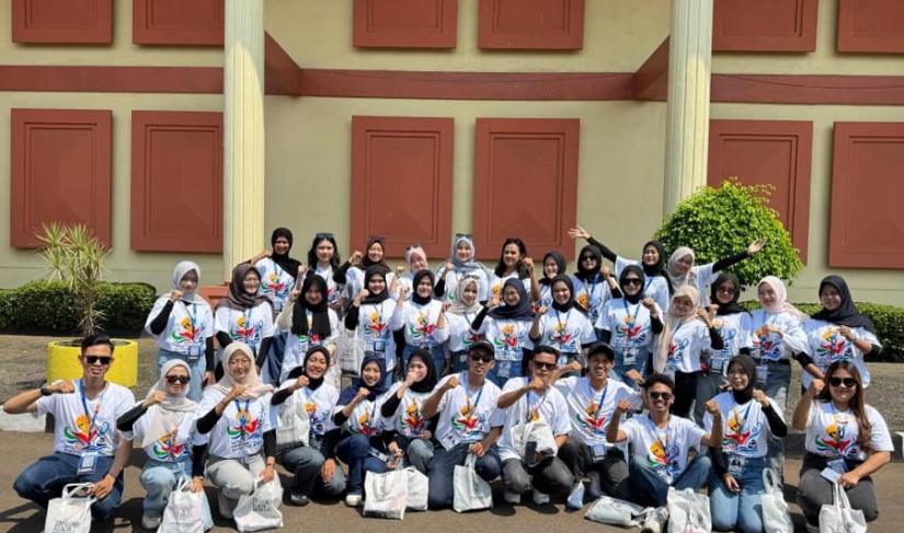 Peserta sekolah Duta Maritim Indonesia sewaktu mengunjungi Monumen Pancasila Sakti di Jakarta Timur, Sabtu (16/08/2025). (IST/PenaRafflesia.Com)