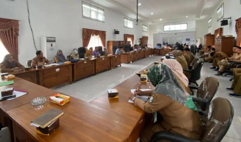 DPRD Kepahiang selesaikan finalisasi RPJMD 2025–2030. Seluruh komisi dan OPD terlibat aktif, paripurna siap digelar.