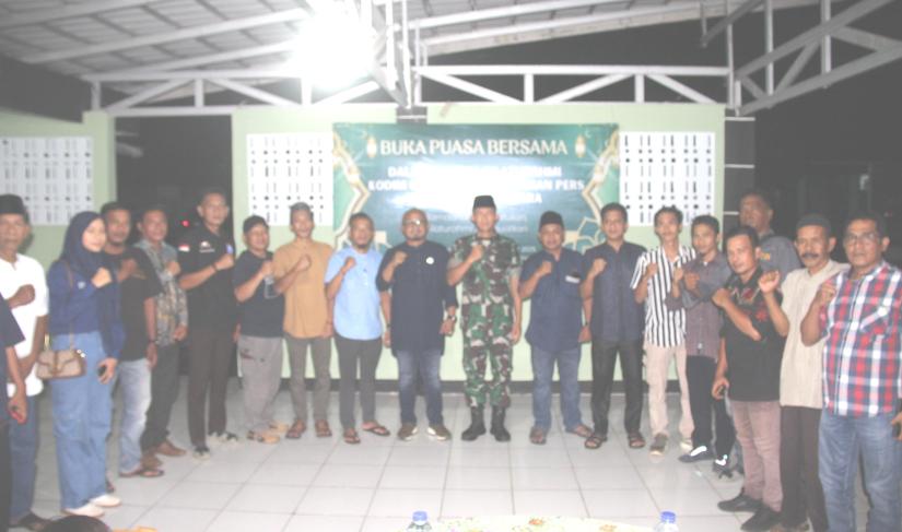Kodim 0423/BU menggelar acara buka puasa bersama Insan Pers, di Graha Pamungkas Makodim 0423/BU, pada Kamis (27/3/2025).