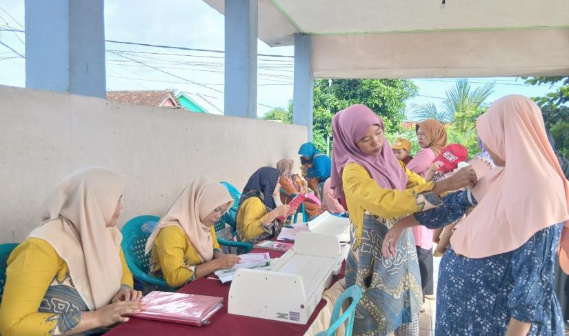 Pemerintah Desa Tanjung Beringin, Kecamatan Maje, Kabupaten Kaur, menggelar kegiatan rutinitas posyandu bulanan pada hari Rabu, 16 Juli 2025, di Balai Desa Tanjung Beringin.
