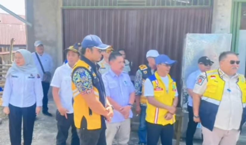Peninjauan lapangan di ruas jalan Masat – Gedung Agung – PD Gilang.