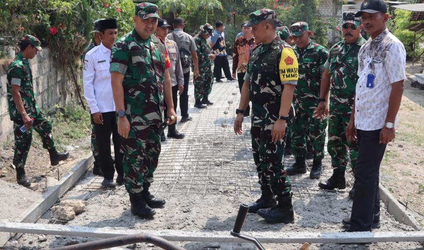 Apresiasi tersebut disampaikan Ketua Tim Wasev TMMD dari Direktorat Pembinaan Teritorial (Dir Binter) Ster TNI, Brigjen TNI M. Herry Subagyo, S.I.P., saat melakukan kunjungan kerja sekaligus peninjauan langsung ke lokasi kegiatan TMMD, Jumat (31/7/2026).