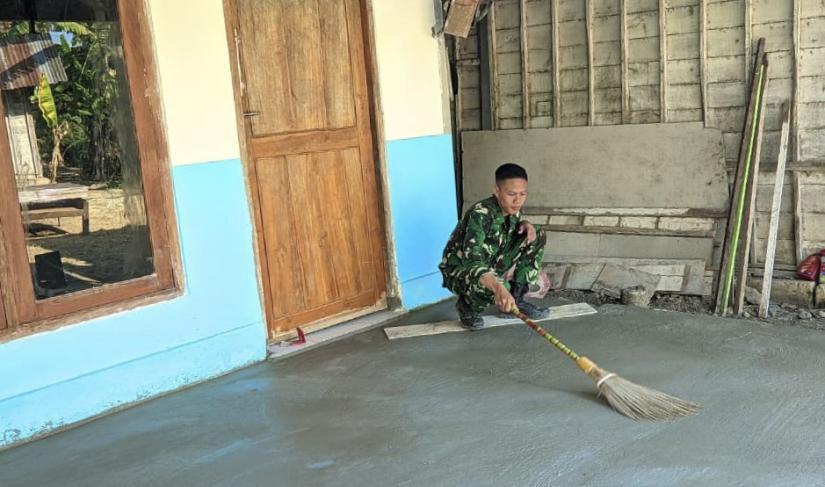  Hal itu terlihat pada proses rehabilitasi Rumah Tidak Layak Huni (RTLH) milik Ibu Jasmiati di Desa Kesongo, Kecamatan Kedungadem, Kabupaten Bojonegoro, Senin (3/8/2026).