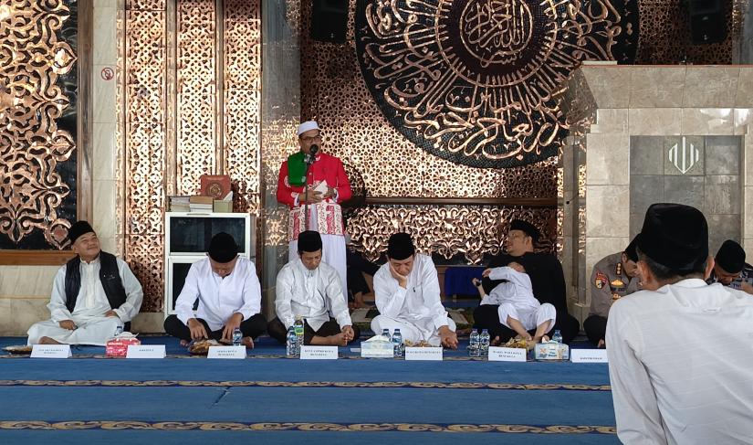 Peringatan Isra Mi’raj Nabi Muhammad SAW di Masjid Agung At Taqwa, Kelurahan Anggut, Jumat (16/1/26).