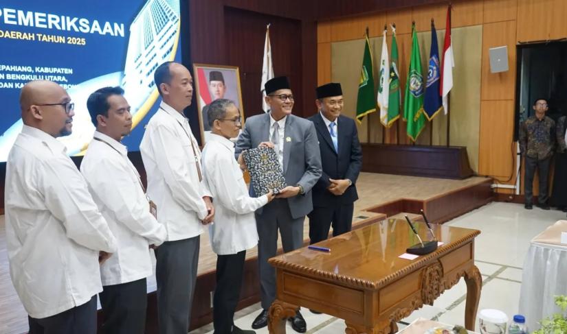 Pemerintah Kabupaten (Pemkab) Bengkulu Tengah yang kembali meraih opini Wajar Tanpa Pengecualian (WTP) dari Badan Pemeriksa Keuangan (BPK) RI atas Laporan Keuangan Pemerintah Daerah (LKPD) Tahun Anggaran 2025.