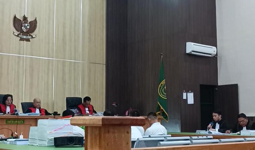 Yakup Hasibuan saat membacakan nota pembelaan terhadap Saksya Hussy dalam persidangan lanjutan di Pengadilan Tipikor Bengkulu, Rabu (29/4/2026). (Agung/PenaRafflesia.Com)