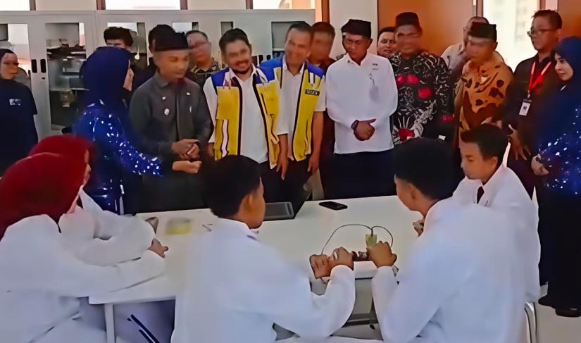 Pembukaan operasional Sekolah Rakyat Terintegrasi (SRT) 1 Kabupaten Kaur yang ditandai dengan kegiatan open house dan Masa Pengenalan Lingkungan Sekolah (MPLS), Kamis (30/7/2026).