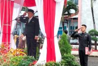 Wakil Bupati Seluma Drs. Gustianto bertindak selaku inspektur upacara Peringati Hari Sumpah Pemuda, Jumat (28/10/22)