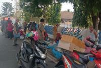 Satpol pp mukomuko sidak pedagang di trotoar dan beri peringatan tegas
