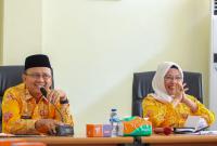 Sekda Provinsi Hamka Sabri, usai pimpin Rapat Persiapan Pelaksanaan Kick off Gernas BBI dan BBWI, di Ruang Aula Disperindag Provinsi Bengkulu, Kamis (13/7).