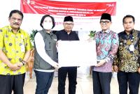 Menyalurkan Asistensi Rehabilitasi Sosial (Atensi) kepada pemerlu pelayanan kesejahteraan sosial (PPKS) di Kabupaten Kepahiang